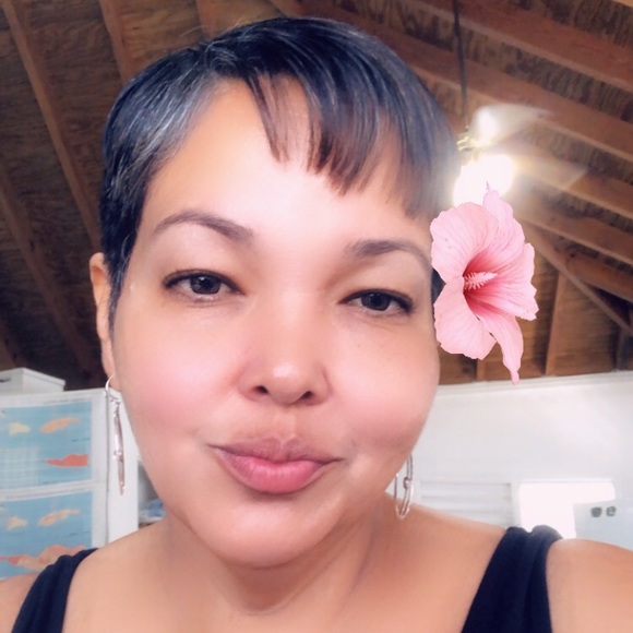 Meet your Posher, Luz a - Picture 2 of 2